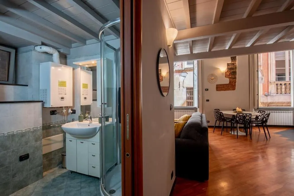 Apartment Elegante Bilivello Con Vasca In Camera Genoa